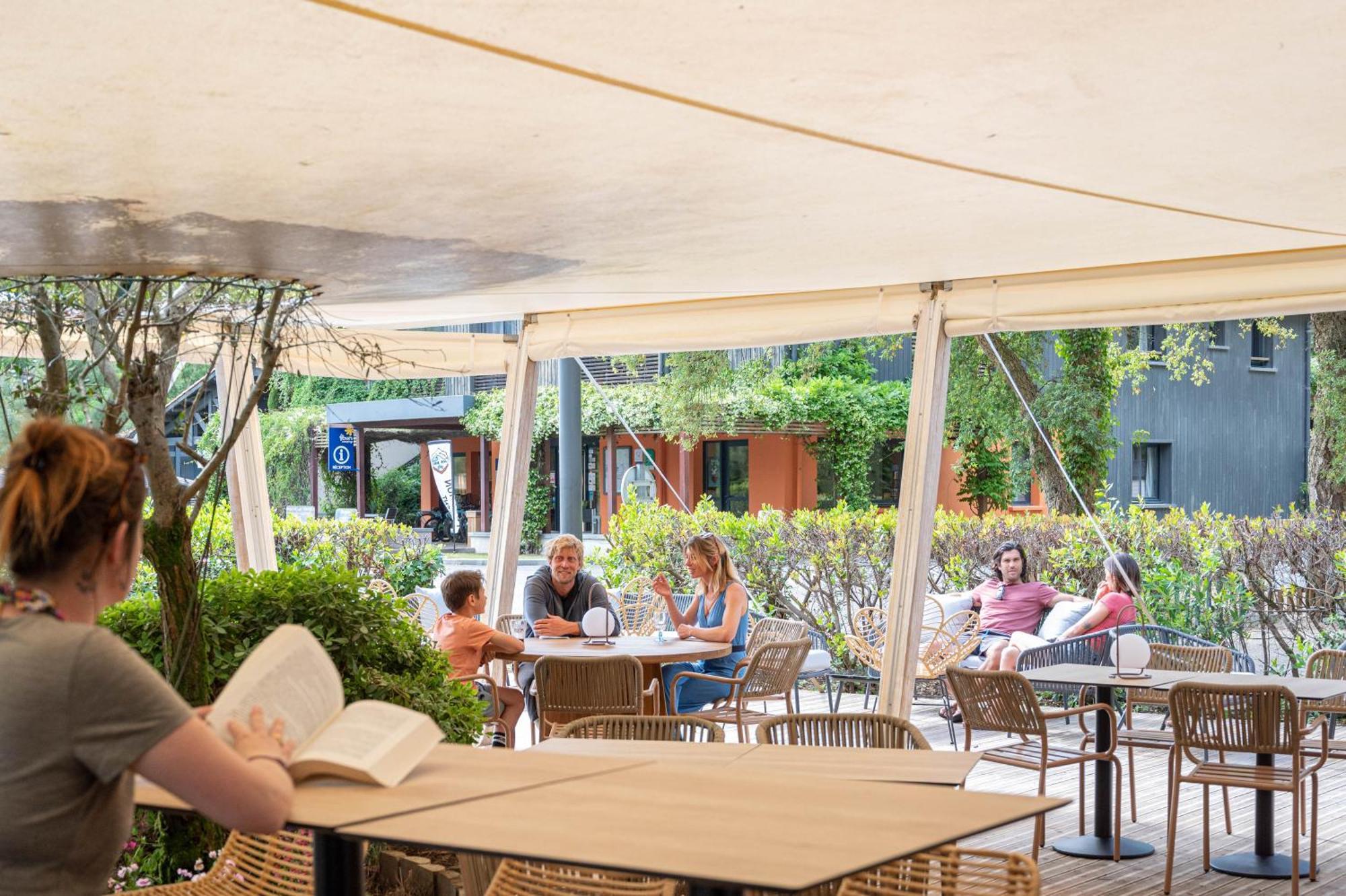 Camping-village Les Deux Etangs 4*